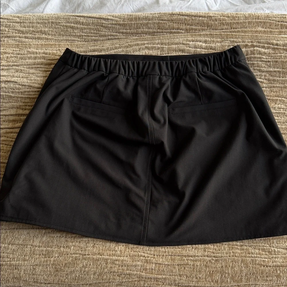 Black alo yoga skirt